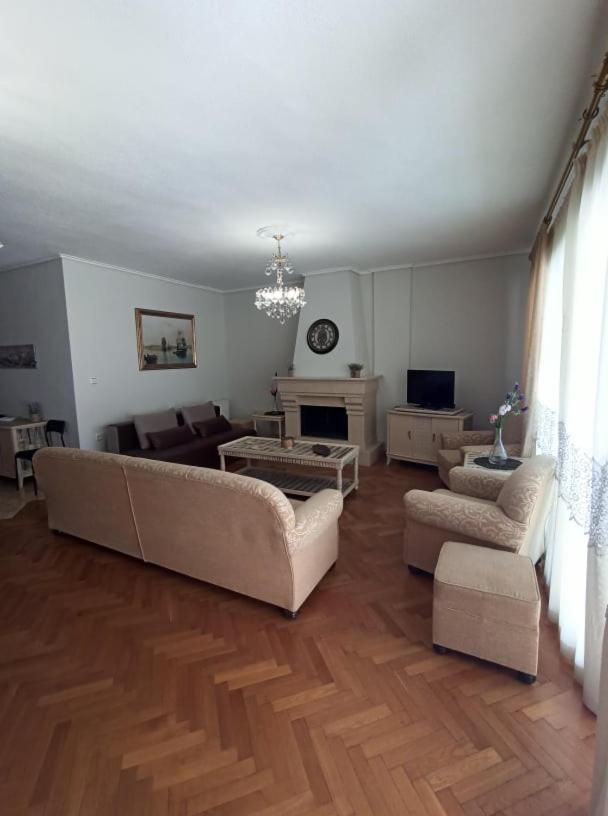 Ferienwohnung Golden Mirror In Kavala Exterior foto